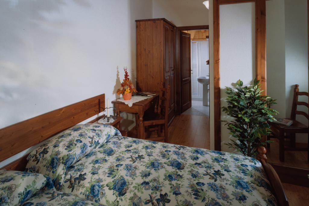 Hotel Masoun Dou Caro Pont-Saint-Martin Zimmer foto